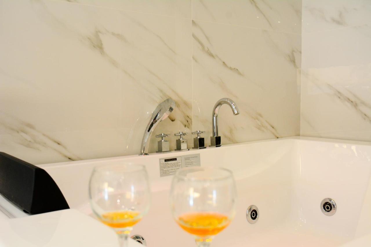 Dafni Luxury Suites أثينا المظهر الخارجي الصورة