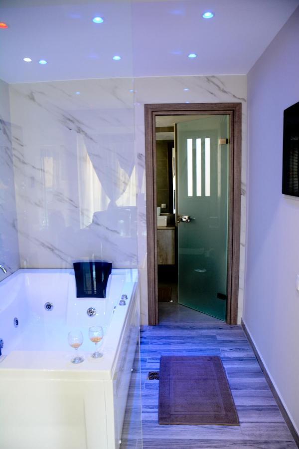 Dafni Luxury Suites أثينا المظهر الخارجي الصورة