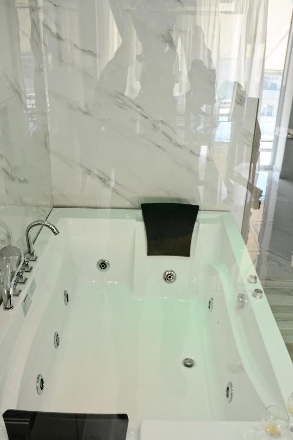 Dafni Luxury Suites أثينا المظهر الخارجي الصورة