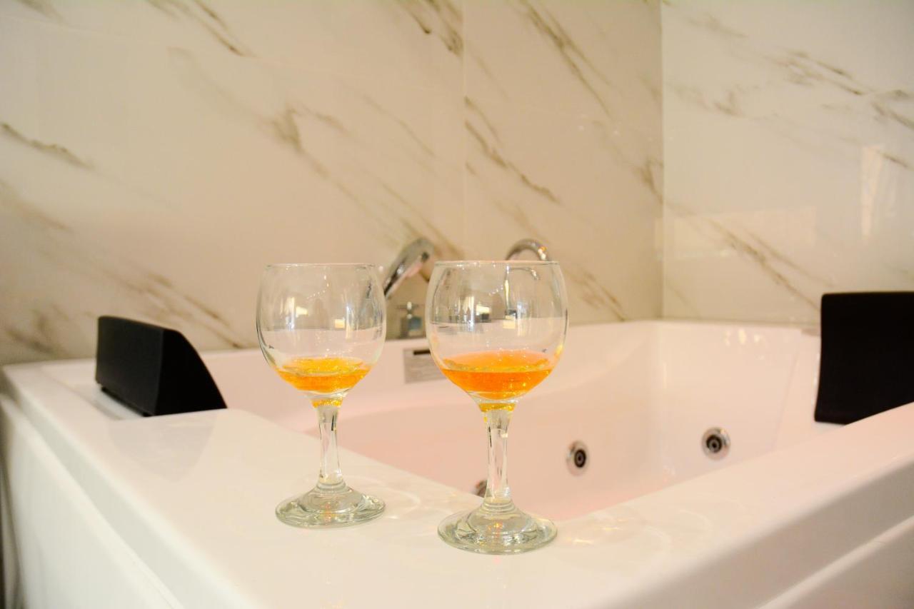 Dafni Luxury Suites أثينا المظهر الخارجي الصورة